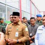 Penjabat (Pj) Gubernur Aceh, Safrizal (tengah), bersama Forkopimda Aceh meninjau sejumlah Tempat Pemungutan Suara (TPS) di Banda Aceh, Rabu (27/11/2024)