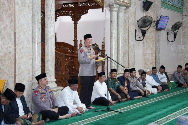 Kapolda Riau, Irjen Pol Mohammad Iqbal, S.I.K., M.H Dalam Giat Safari Ramadhan