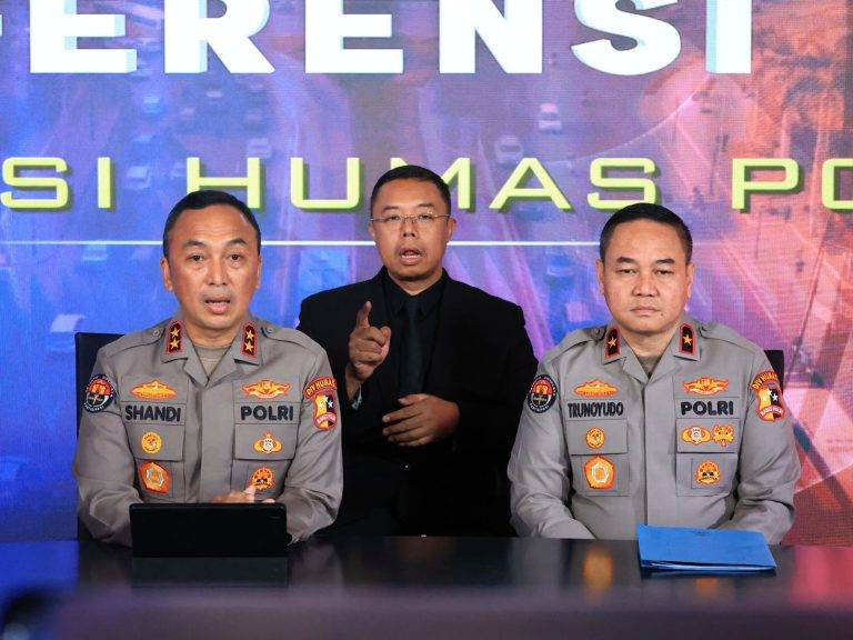 KADIV-HUMAS-POLRI-1-768x576