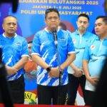 d249fc09-54c6-49c0-8f88-f6803339_932103