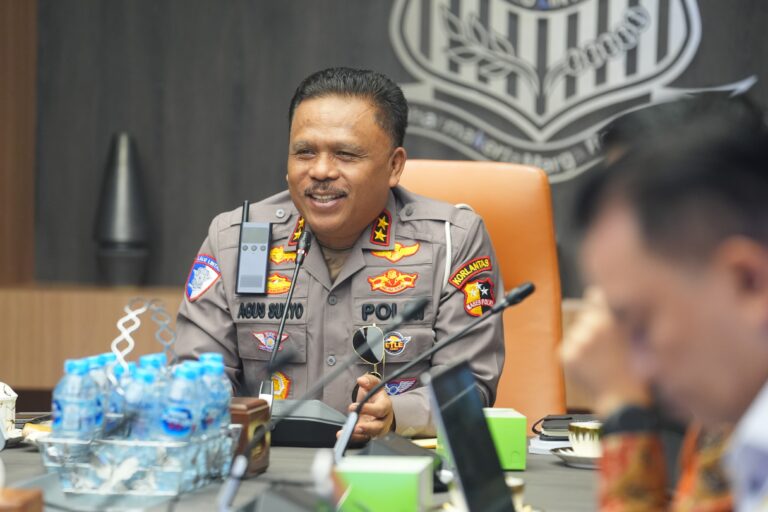 Kakorlantas-Rapat-Bersama-Pakar-Akademisi_895298