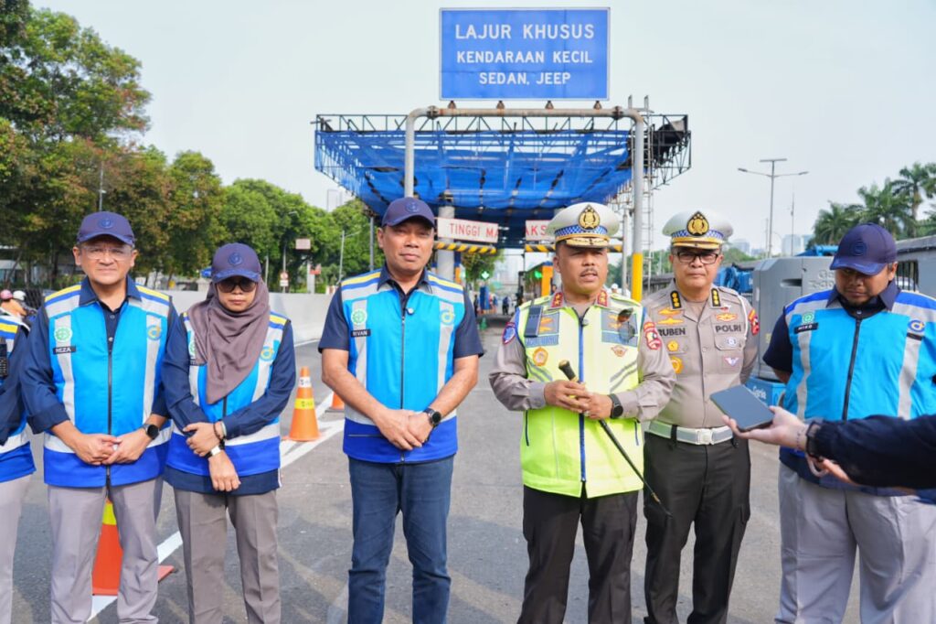 Kakorlantas-dan-Dirut-Jasa-Marga-Pastikan-7-Gerbang-Tol-Beroperasi-Kembali-2_94752