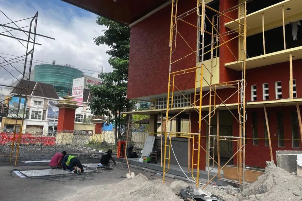 c2efe383-75af-4a7d-8569-fe82cb137003_377374