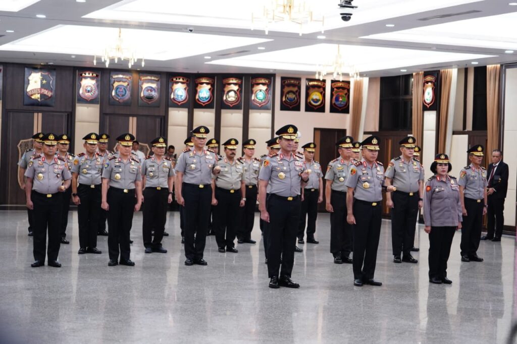 c8fc8e69-e2ce-412f-ab49-b674b2f64e5d