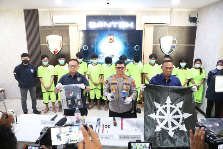 cfcc9f49-c322-4bc1-85ff-9a8de3769e3d_508744