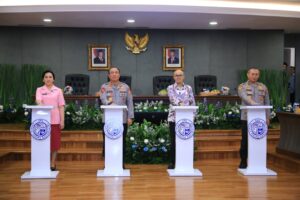 da2fdb82-8c1c-45ae-adef-900488776664_353341