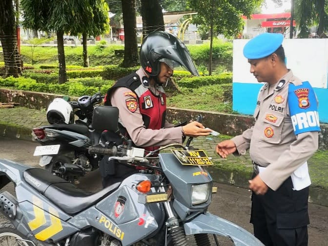 WhatsApp Image 2025-12-03 at 08.18.34