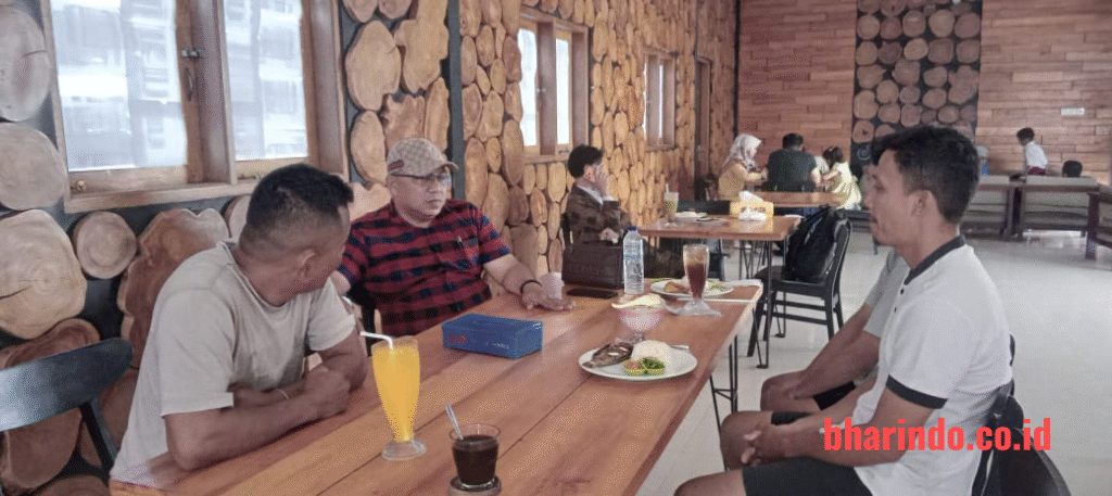 WhatsApp Image 2025-12-18 at 21.23.45