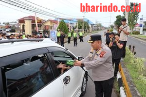 68a649a7-a2f3-49eb-848d-5ae58446fc70_353112