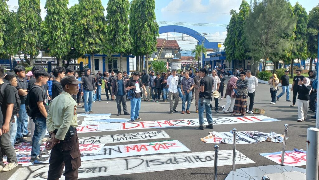 WhatsApp Image 2026-04-24 at 20.00.16