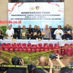 fe7c1686-f09a-4133-acba-3ff53cc81717_581429