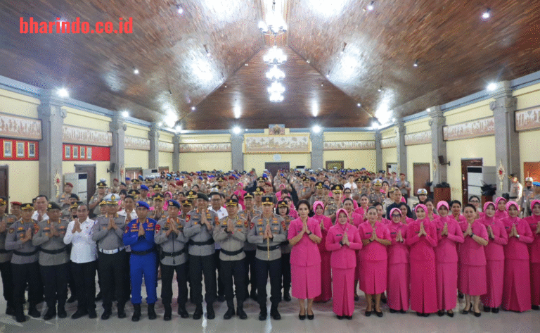kapolda_bali_pimpin_kenaikan_pangkat__ingatkan_amanah_di_balik_tanda_kepangkatan_824546