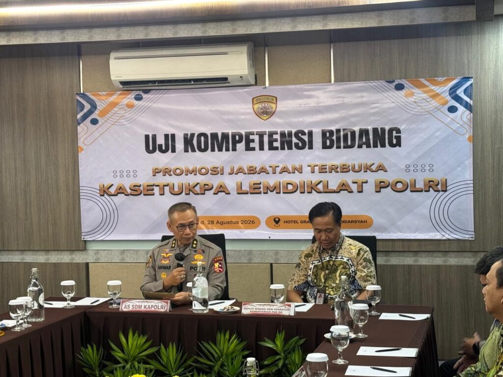 cab082a9-e700-49c7-b77d-168a75676f5b_427026